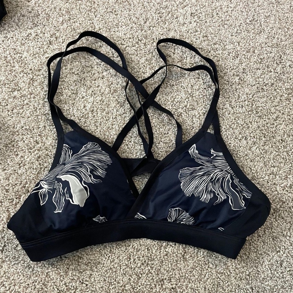 Navy and White Floral Athleta Bathing Suit Top